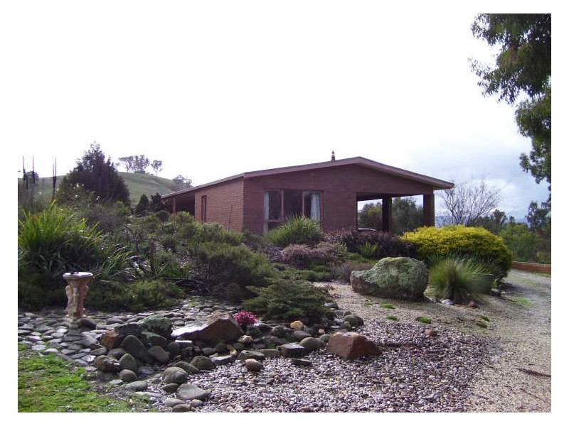 21 Acheron Road, Alexandra VIC 3714