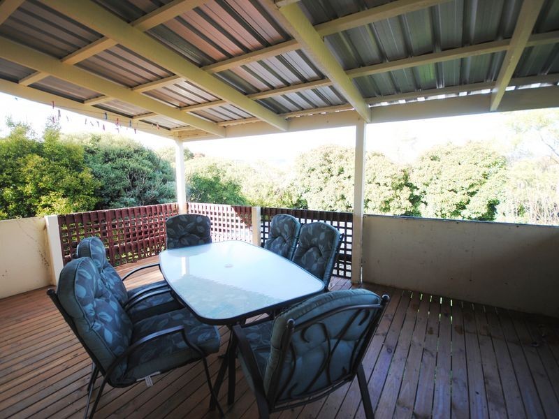 27 Centre Avenue, Eildon VIC 3713