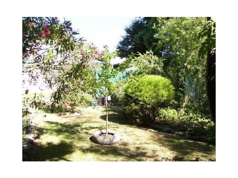 2 Taylor Street, Alexandra VIC 3714