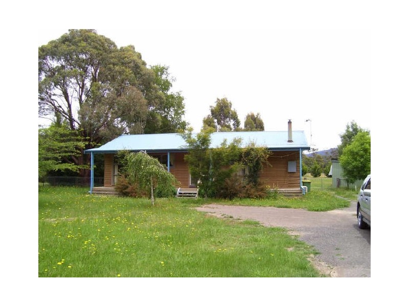 17 Mareeba Avenue, Buxton VIC 3711