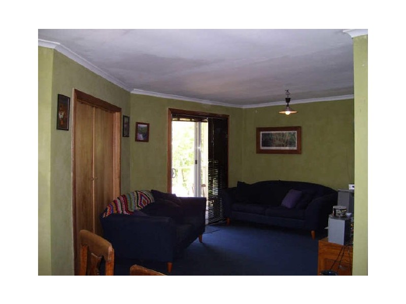 5 Fifth Street, Eildon VIC 3713