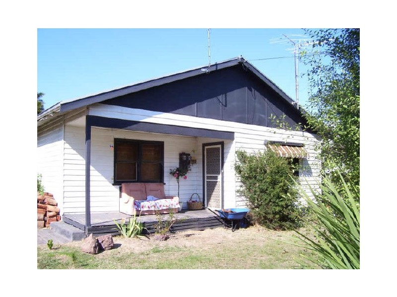 8 William Street, Alexandra VIC 3714