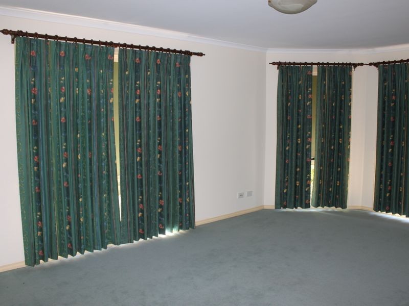 28 Rose Street, Alexandra VIC 3714