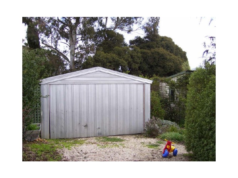2 Myrtle Street, Alexandra VIC 3714