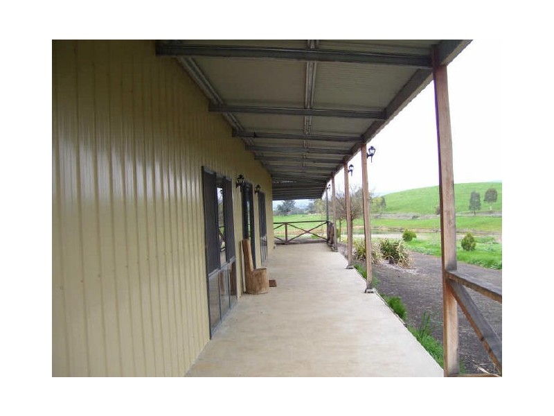 1/85 Hobans Road, Alexandra VIC 3714