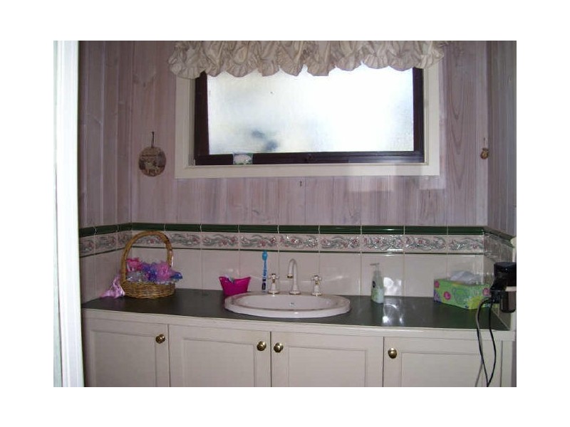 45 Shaw Avenue, Eildon VIC 3713