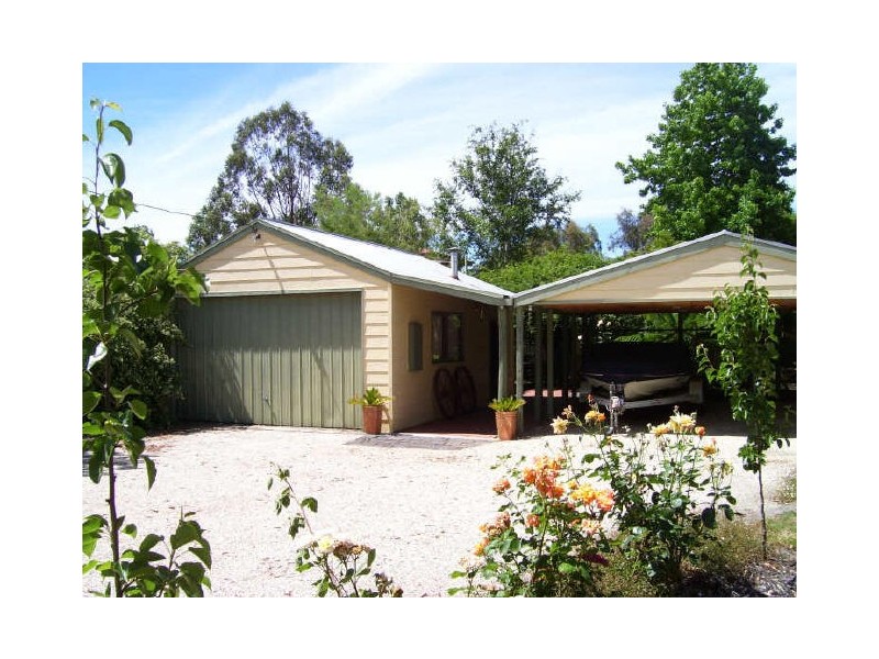 9 Shaw Avenue, Eildon VIC 3713