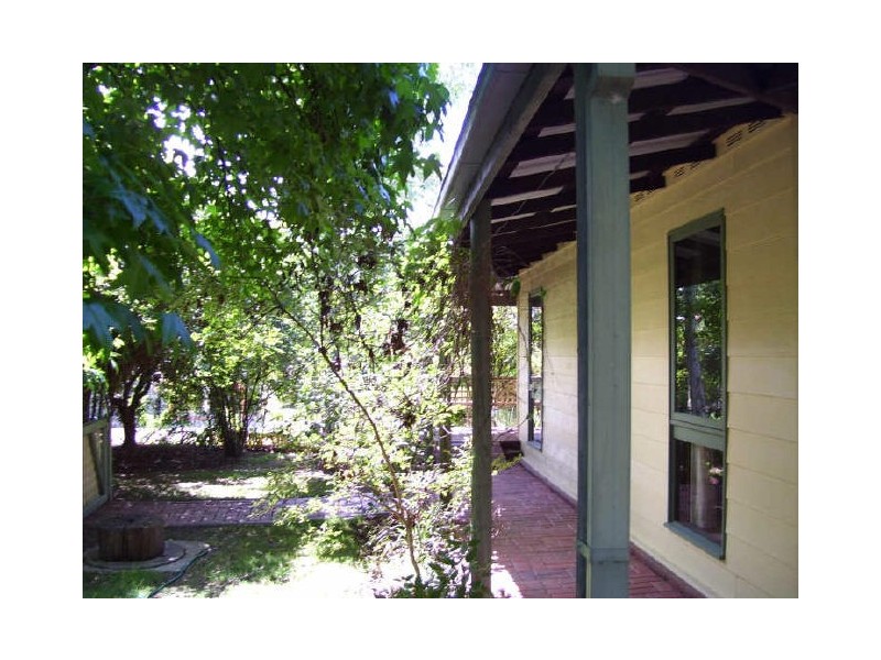9 Shaw Avenue, Eildon VIC 3713