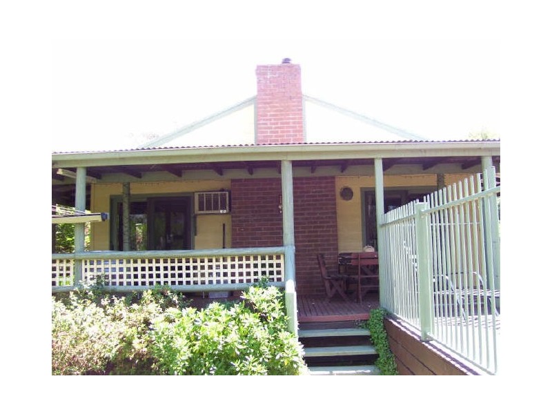 9 Shaw Avenue, Eildon VIC 3713