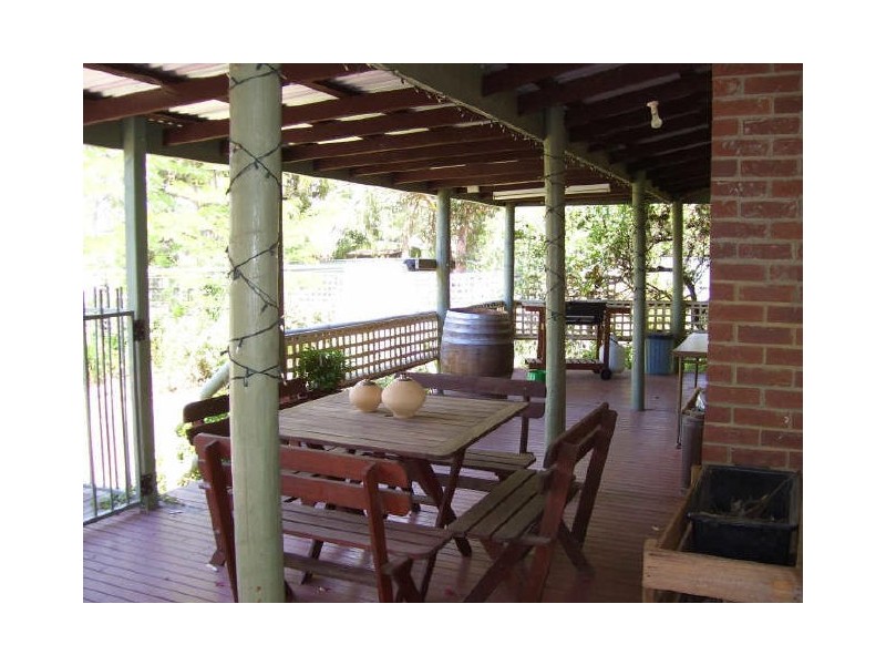 9 Shaw Avenue, Eildon VIC 3713