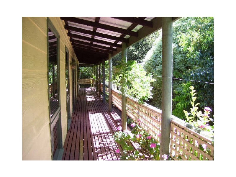 9 Shaw Avenue, Eildon VIC 3713