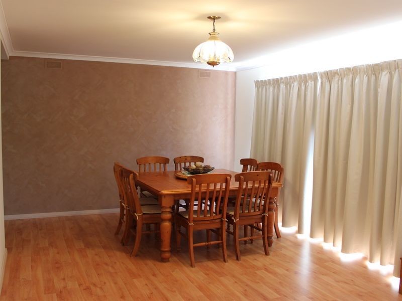 16 Villeneuve Street, Alexandra VIC 3714