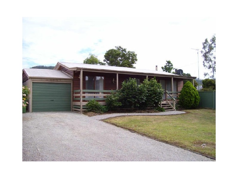 9 Tuohy Court, Eildon VIC 3713