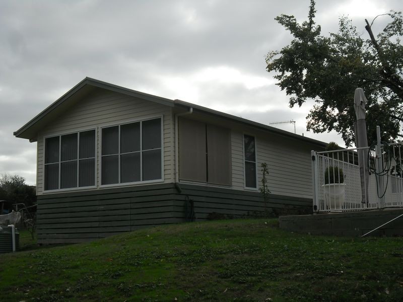 9/4 South Crescent, Eildon VIC 3713