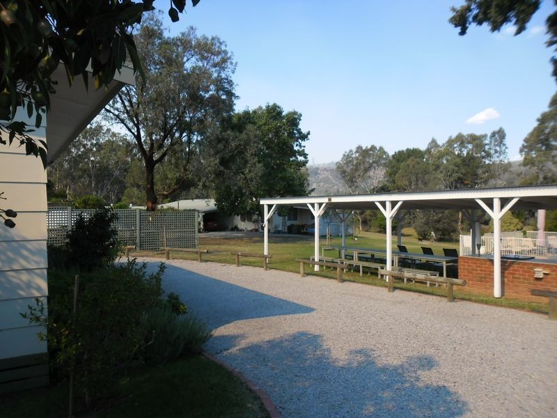 9/4 South Crescent, Eildon VIC 3713