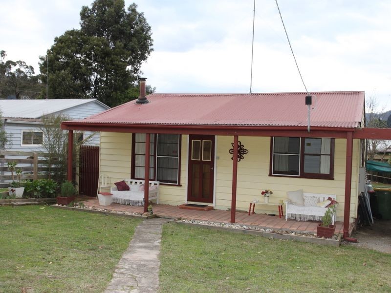 53 South Crescent, Eildon VIC 3713