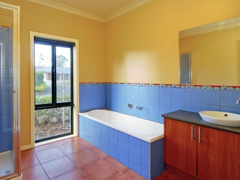 30 Hall Street, Alexandra VIC 3714