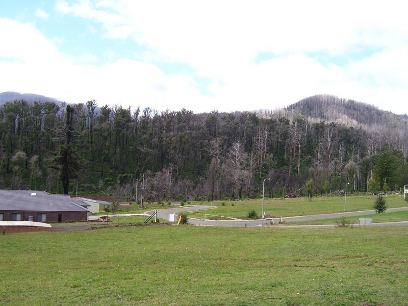 8 Gould Terrace, Marysville VIC 3779