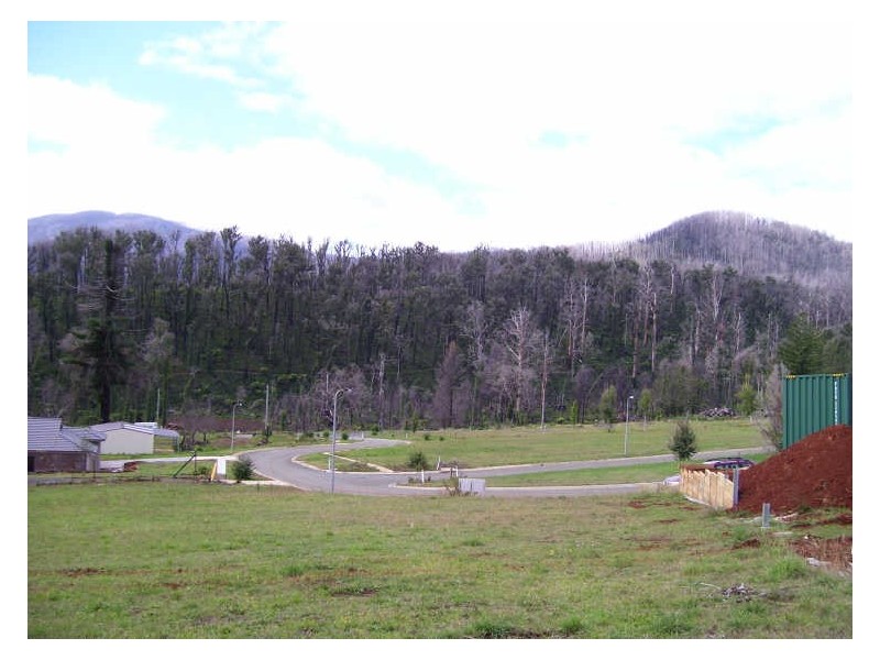 8 Gould Terrace, Marysville VIC 3779