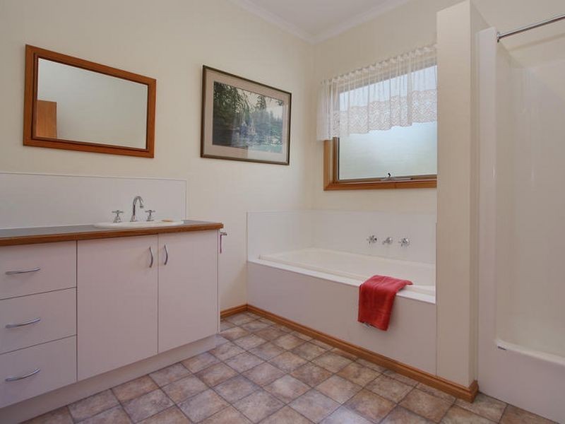22 Jones Close, Alexandra VIC 3714