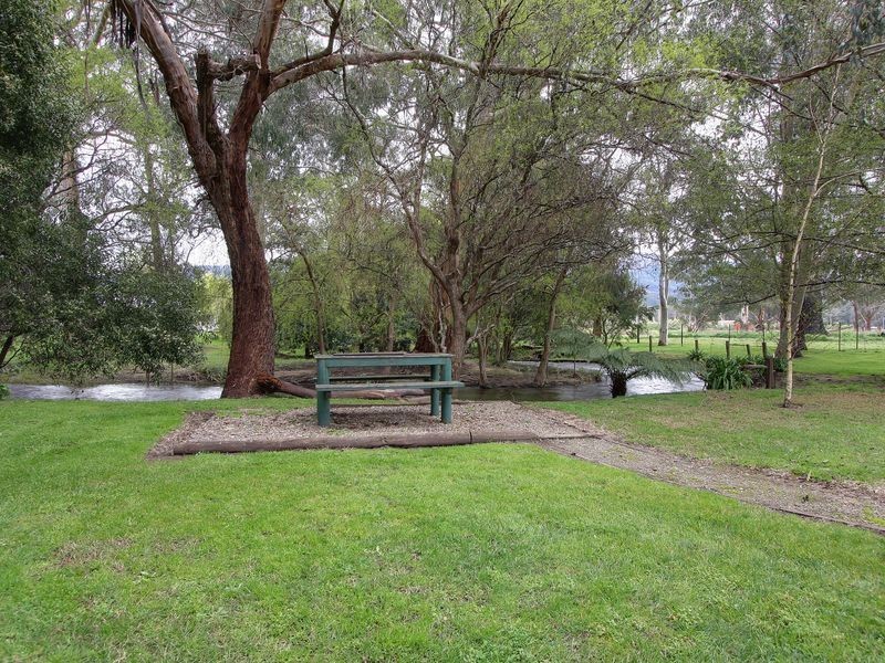 7 Mareeba Avenue, Buxton VIC 3711