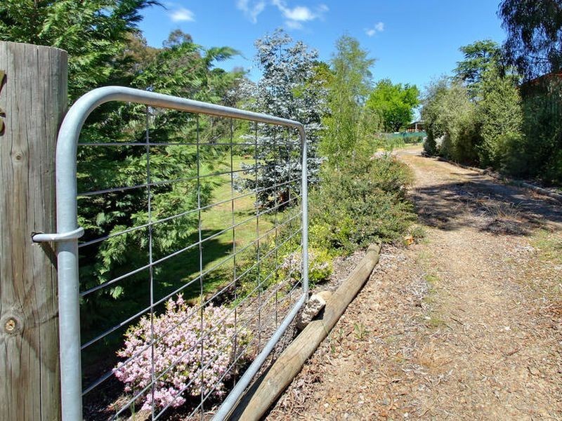 76 Nihil Street, Alexandra VIC 3714