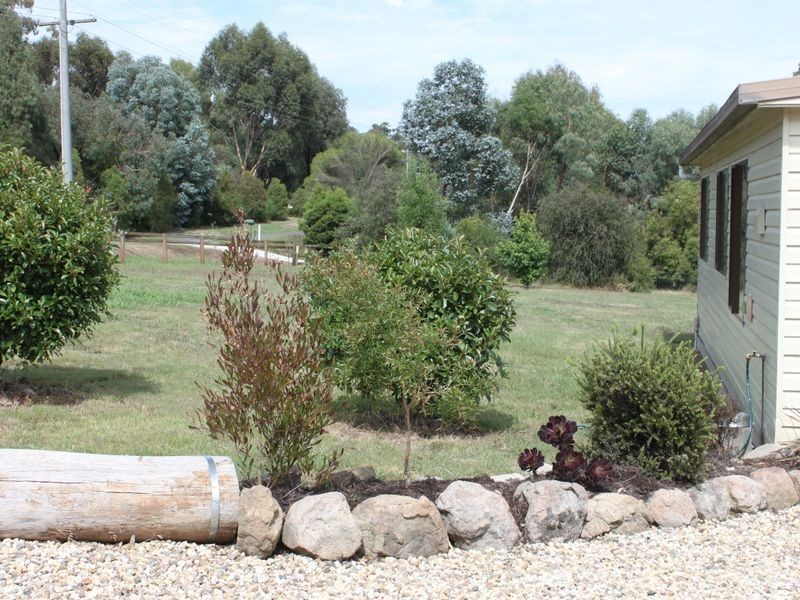 16 Jones Close, Alexandra VIC 3714