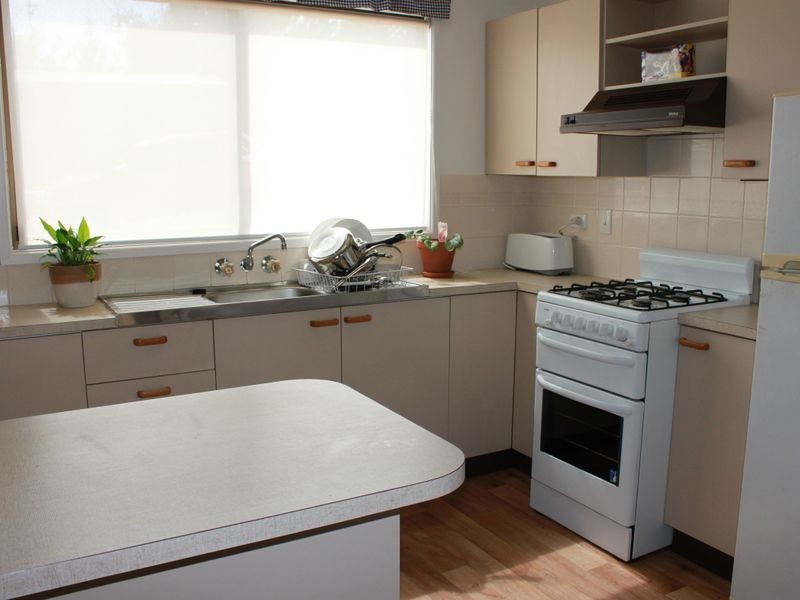 16 Jones Close, Alexandra VIC 3714