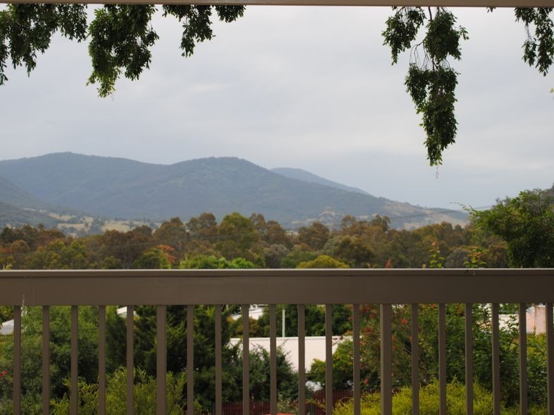 26 Centre Avenue, Eildon VIC 3713