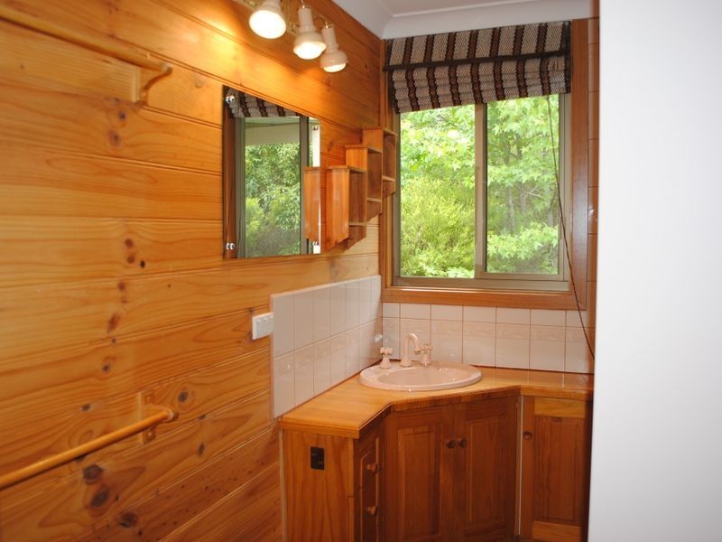 26 Centre Avenue, Eildon VIC 3713