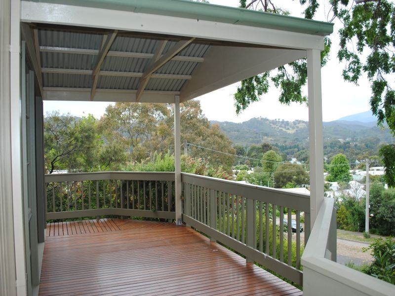 26 Centre Avenue, Eildon VIC 3713