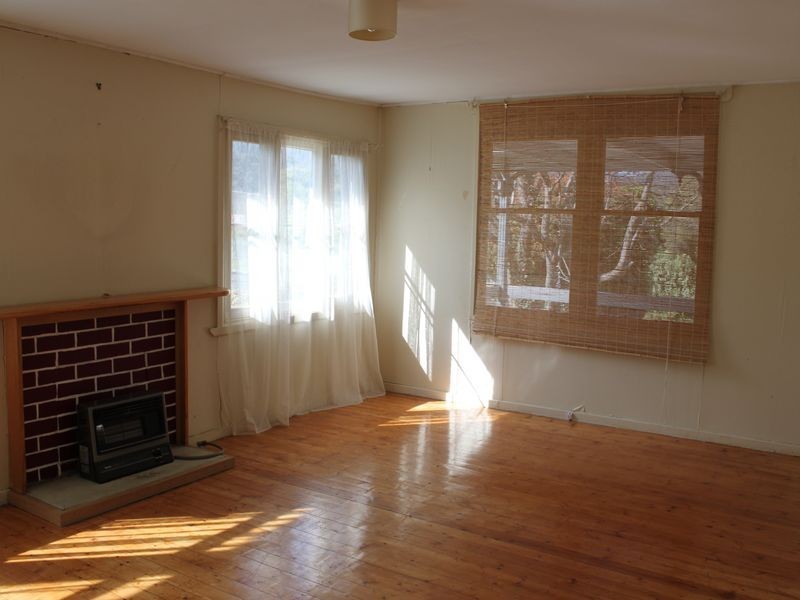 33 Fifth Street, Eildon VIC 3713