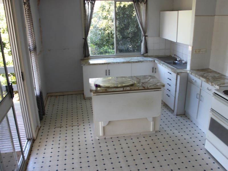 33 Fifth Street, Eildon VIC 3713