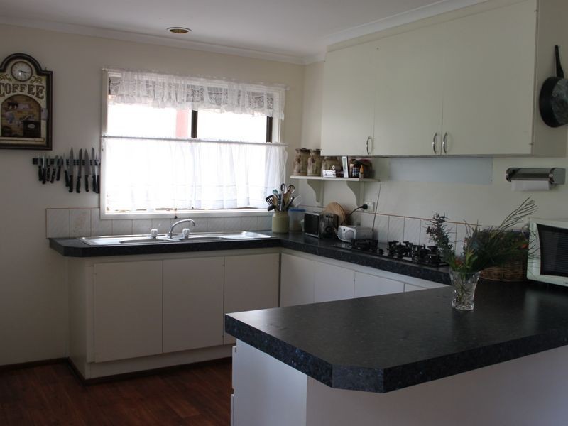 24 Downey Street, Alexandra VIC 3714