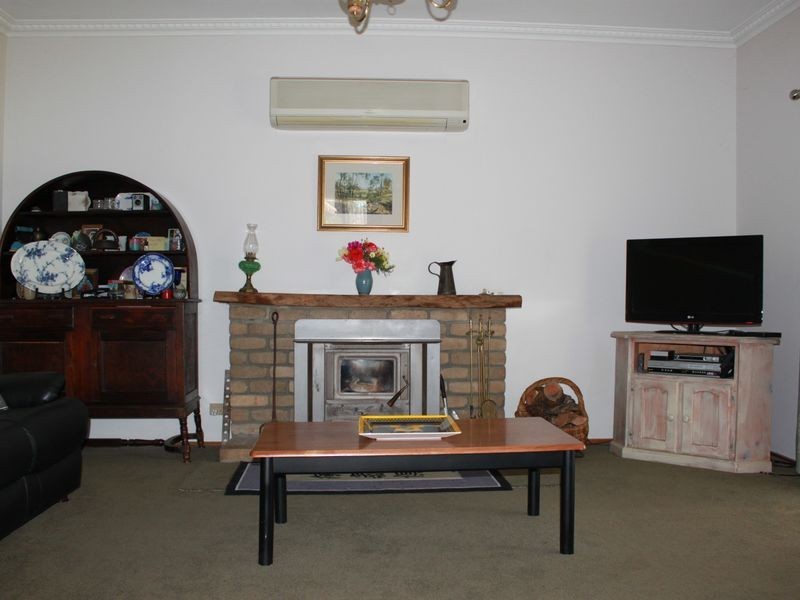 24 Downey Street, Alexandra VIC 3714