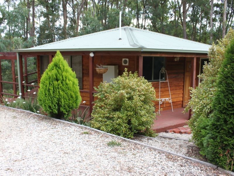 21 Gwinganna Place, Buxton VIC 3711