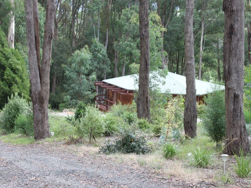 21 Gwinganna Place, Buxton VIC 3711
