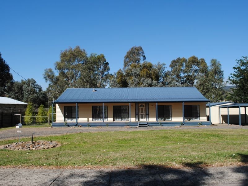 14 Tuohy Court, Eildon VIC 3713