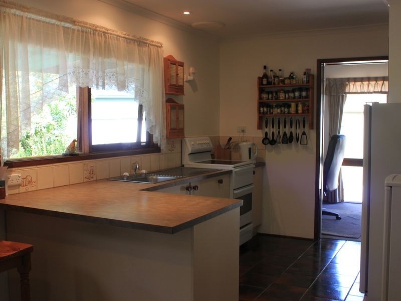 12 Mareeba Avenue, Buxton VIC 3711