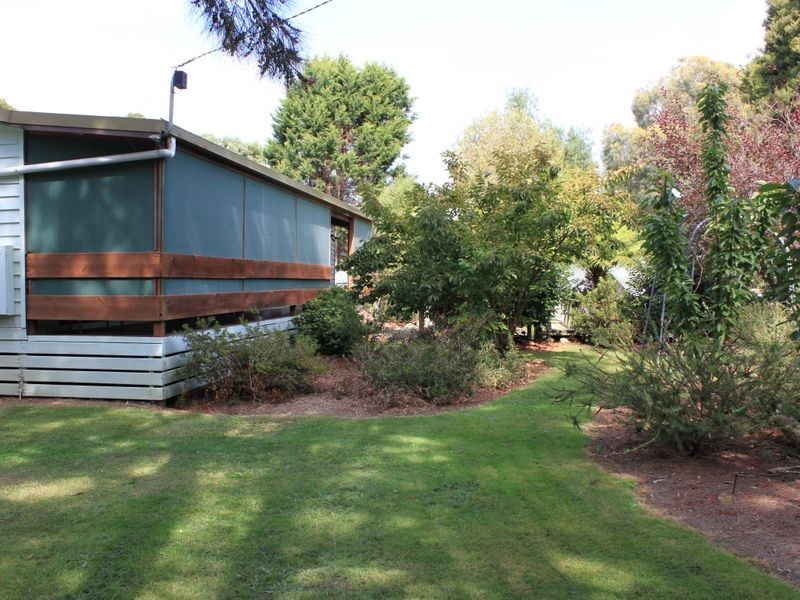 12 Mareeba Avenue, Buxton VIC 3711