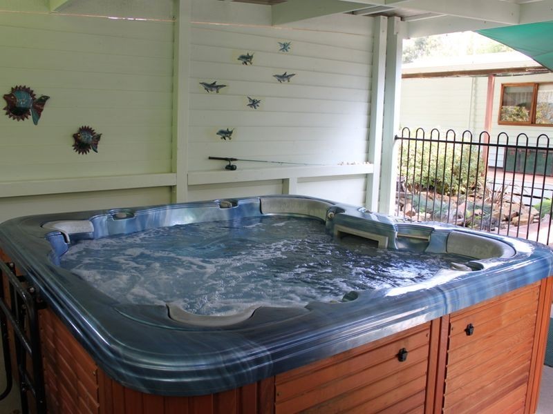 12 Mareeba Avenue, Buxton VIC 3711