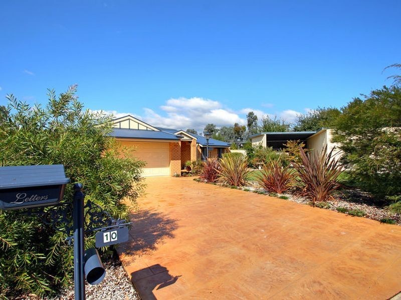 10 Tuohy Court, Eildon VIC 3713