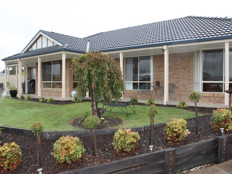 6 Dunn Court, Alexandra VIC 3714