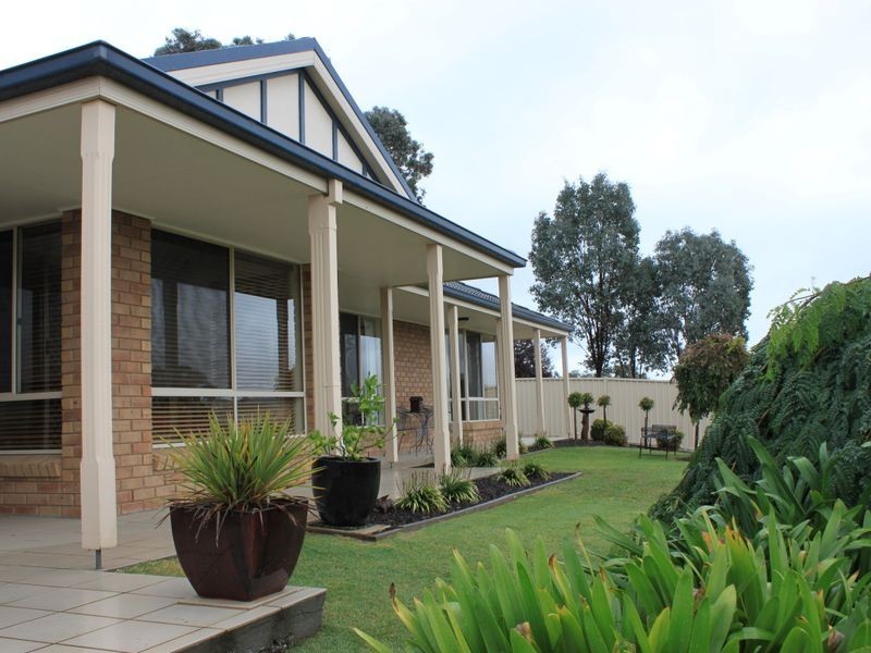 6 Dunn Court, Alexandra VIC 3714