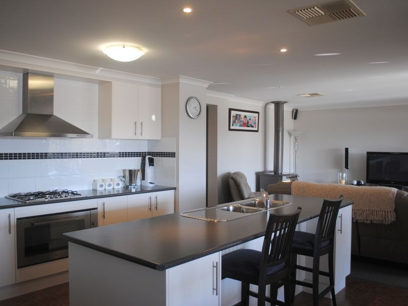 29 Oswald Drive, Alexandra VIC 3714