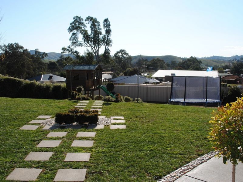 29 Oswald Drive, Alexandra VIC 3714