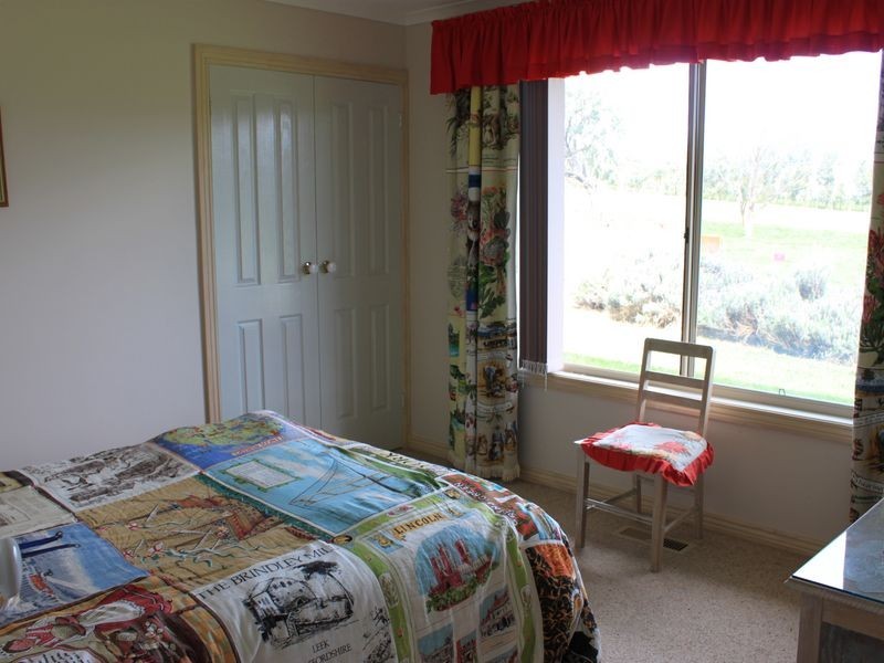 42 South Cathedral Lane, Buxton VIC 3711