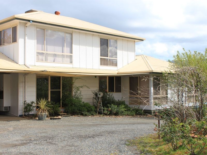 42 South Cathedral Lane, Buxton VIC 3711