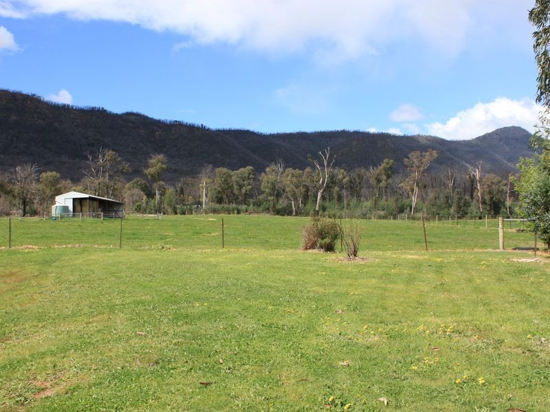 42 South Cathedral Lane, Buxton VIC 3711