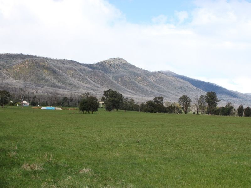 42 South Cathedral Lane, Buxton VIC 3711